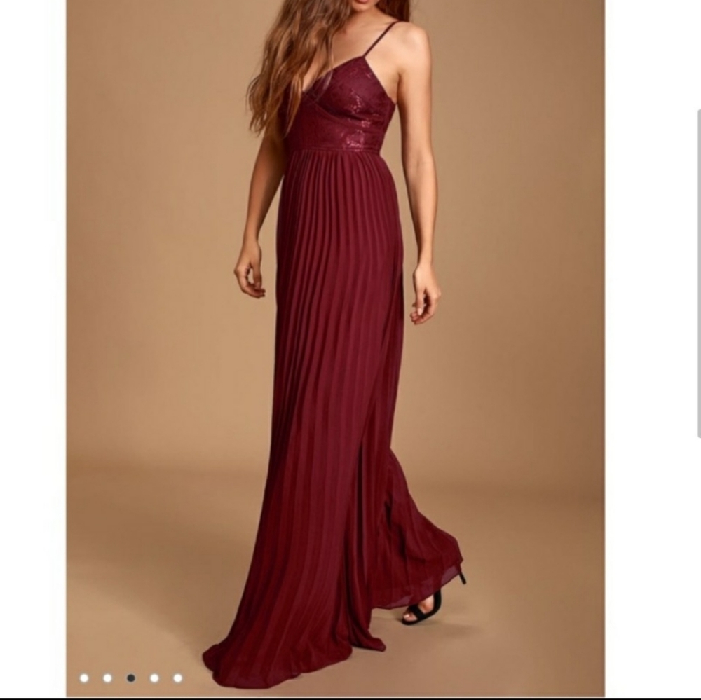 Elegant Burgundy Evening Gown
